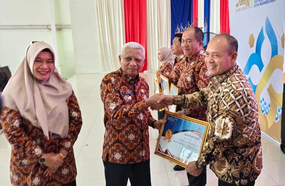 Pemkab Tapanuli Tengah Borong 8 Piagam Penghargaan Pada Lomba Sekolah Siaga Kependudukan