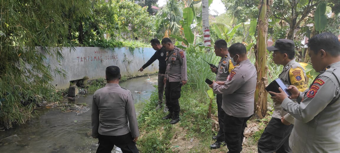 Kapolsek Siantar Martoba Pimpin Cek TKP Temuan Mayat di Sungai Pancur Lima