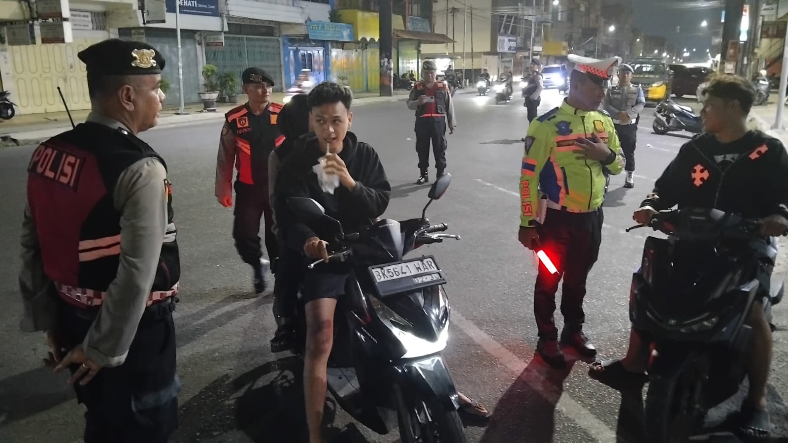 Operasi Patuh Toba 2025, Sat Lantas Polres Pematangsiantar Tindak Pelanggaran Lalulintas Malam Hari Operasi Patuh Toba 2025, Sat Lantas Polres Pematangsiantar Tindak Pelanggaran Lalulintas Malam Hari