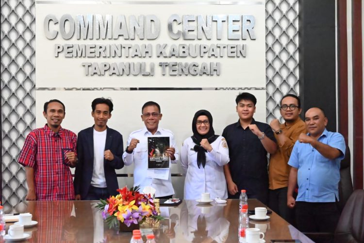 Bupati Tapanuli Tengah Ajak WALHI Partner Jaga Ekosistem Lingkungan Bupati Tapanuli Tengah Ajak WALHI Partner Jaga Ekosistem Lingkungan