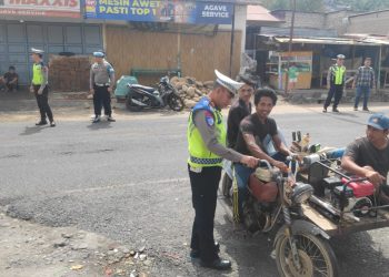 Hari Kesepuluh Operasi Patuh Toba 2025, Polres Sibolga Tindak Pelanggar Dengan Tilang