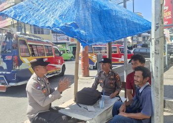 Sat Binmas Polres Pematangsiantar Berikan Himbauan Kamtibmas kepada Petugas Loket Angkutan Umum