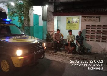 Antisipasi Guantibmas, Polsek Siantar Barat Laksanakan Saling di Pos Kamling Jalan Wahidin