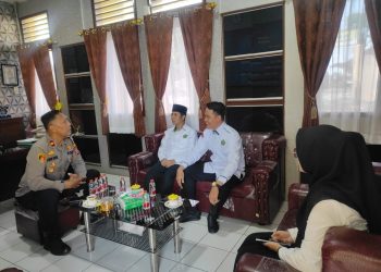 Polres Simalungun Perkuat Sinergitas Pendidikan, Kapolsek Tanah Jawa Terima Kunjungan Silaturahmi MTs Negeri 1