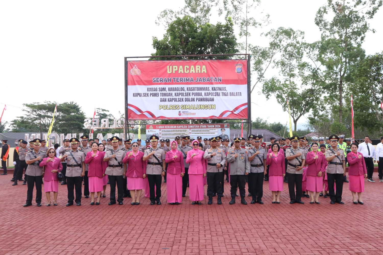 AKBP Marganda Aritonang Pimpin Pergantian Strategis 8 Pejabat Kunci Polres Simalungun AKBP Marganda Aritonang Pimpin Pergantian Strategis 8 Pejabat Kunci Polres Simalungun