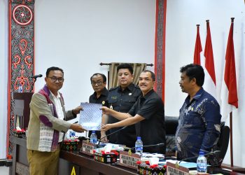 DPRD dan Pemkab Samosir Sepakati Ranperda RPJMD Samosir Tahun 2025 - 2029