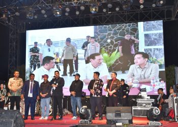 Bupati Pakpak Bharat Hadiri HUT Kabupaten Humbang Hasundutan