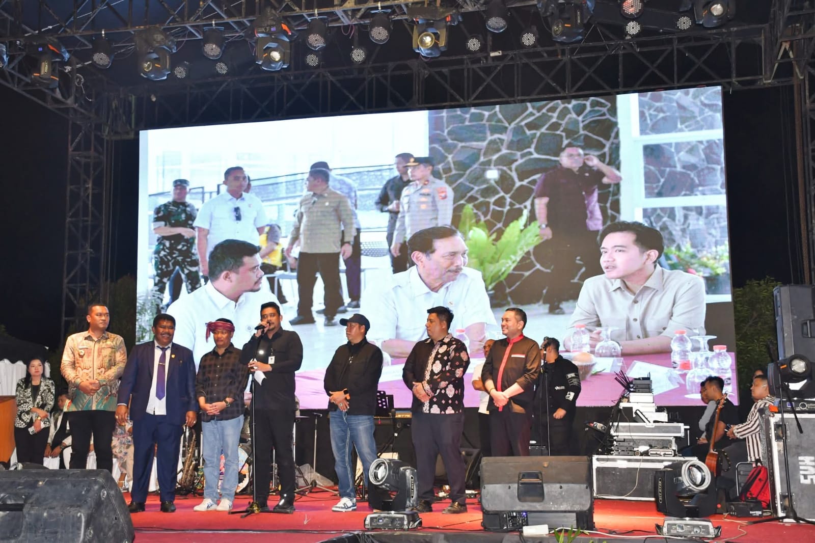 Bupati Pakpak Bharat Hadiri HUT Kabupaten Humbang Hasundutan