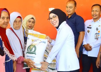 Bupati Way Kanan Dengan Tegas Meminta Penyaluran Bantuan Beras Tepat Sasaran