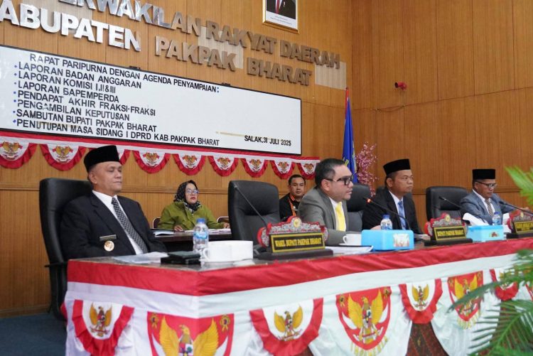 DPRD Pakpak Bharat Mengesahkan 3 Rancangan Peraturan Daerah Menjadi  Peraturan Daerah Pakpak Bharat