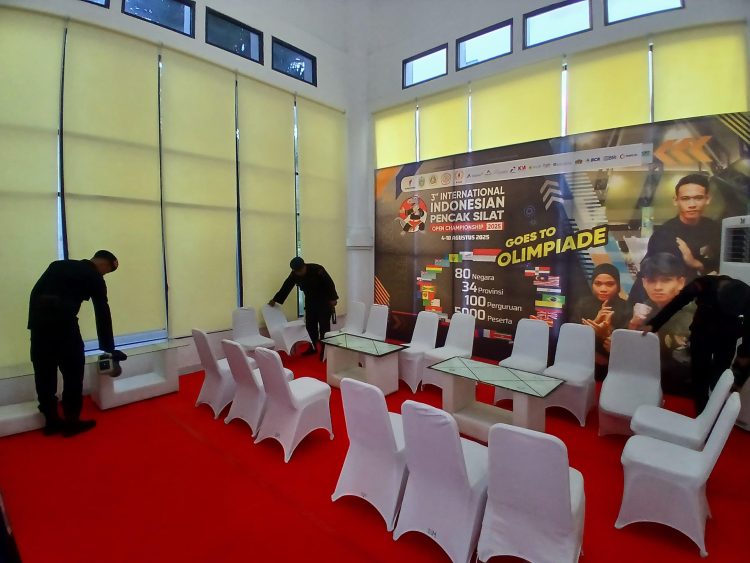 Detasemen Gegana Satuan Brimob Polda Sumut Sterilisasi Obyek Pertandingan Pencak Silat Internasional, Pastikan Keamanan Tanpa Kendala Detasemen Gegana Satuan Brimob Polda Sumut Sterilisasi Obyek Pertandingan Pencak Silat Internasional, Pastikan Keamanan Tanpa Kendala