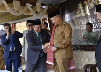 Wakil Bupati Tapanuli Tengah Bertindak Selaku Irup Apel Tahunan Pekan Perkenalan Khutbatul Arsy Pesantren AR-Raudlatul Hasanah 2 Lumut