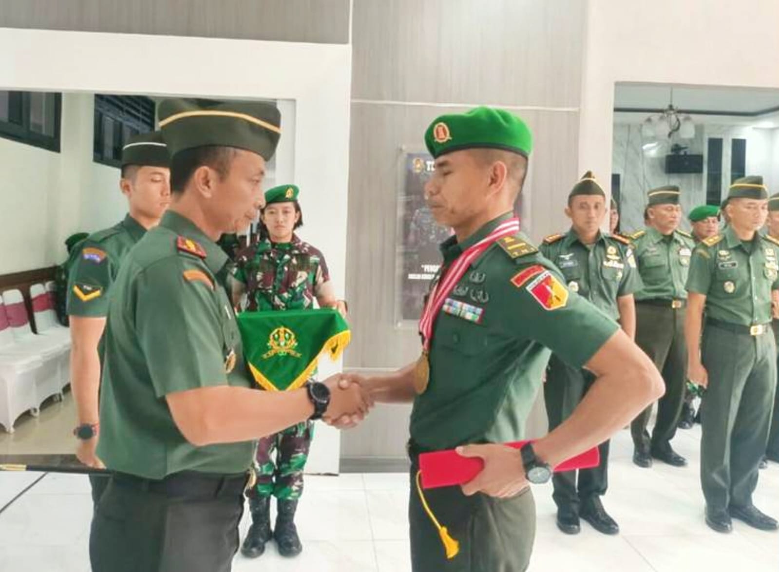 Benteng Sakti Kembali Berprestasi, Letda Czi Orgenes Raih Penghargaan Perwira Pelatih Terbaik Zeni TNI-AD Benteng Sakti Kembali Berprestasi, Letda Czi Orgenes Raih Penghargaan Perwira Pelatih Terbaik Zeni TNI-AD