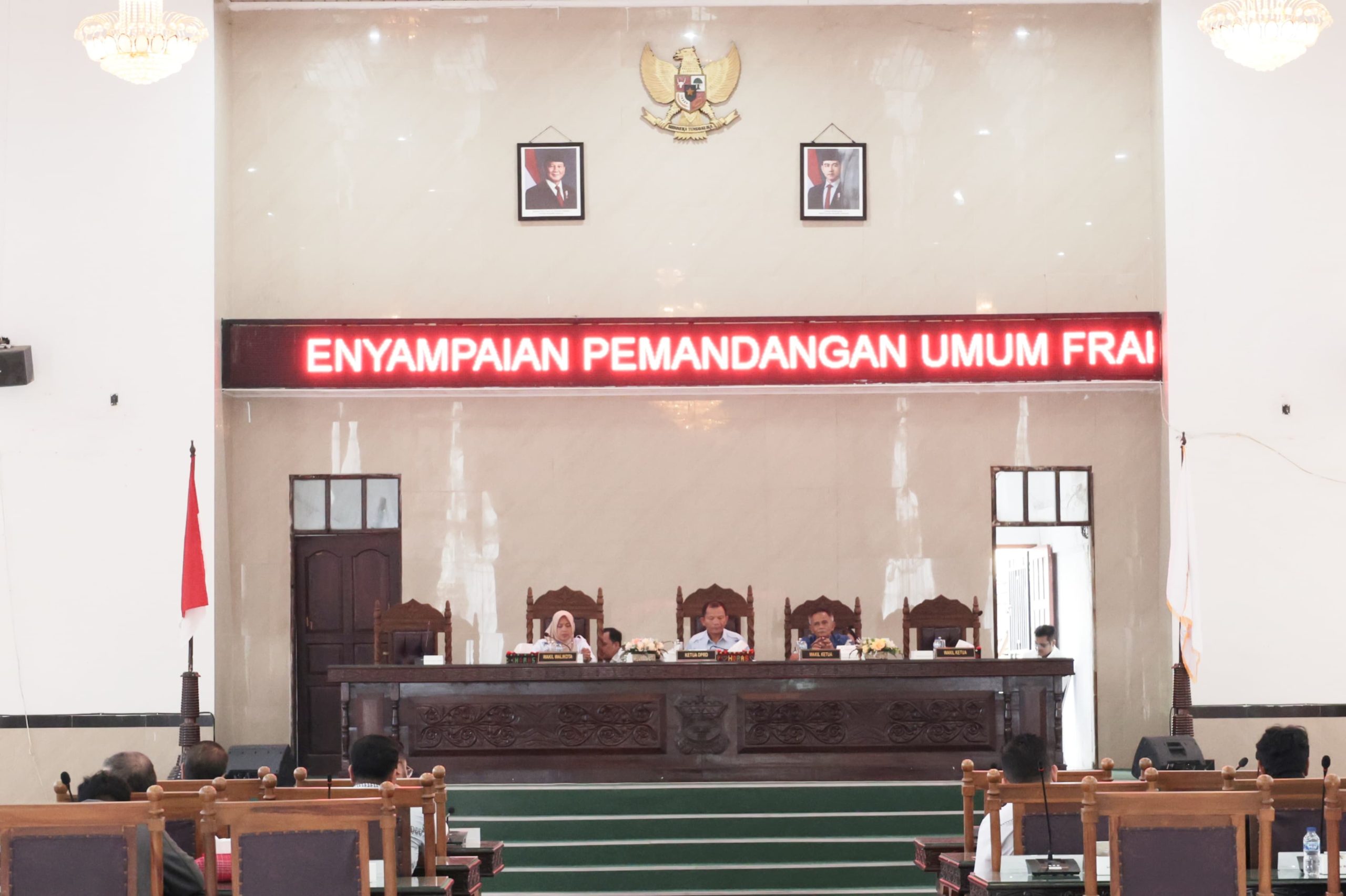 Wali Kota Pematangsiantar Diwakili Wakil Wali Kota Herlina Hadiri Rapat Paripurna Penyampaian Pemandangan Umum Fraksi tentang RPJMD Tahun 2025-2029 Wali Kota Pematangsiantar Diwakili Wakil Wali Kota Herlina Hadiri Rapat Paripurna Penyampaian Pemandangan Umum Fraksi tentang RPJMD Tahun 2025-2029