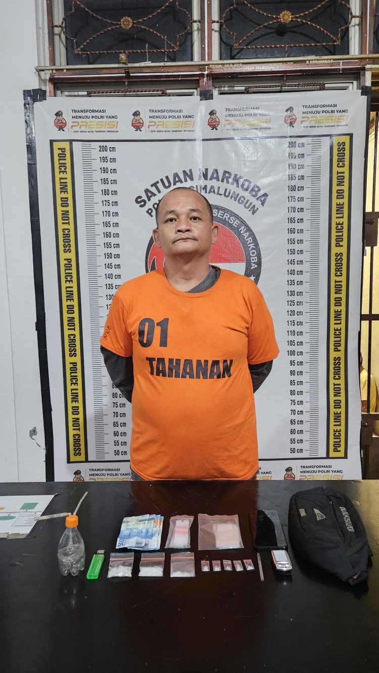 Sat Narkoba Polres Simalungun Bongkar Jaringan Narkoba di Silau Malaha, Sabu 11,57 Gram Diamankan Sat Narkoba Polres Simalungun Bongkar Jaringan Narkoba di Silau Malaha, Sabu 11,57 Gram Diamankan