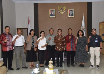 Bupati Tapanuli Tengah Terima Kunjungan Praeses HKBP Distrik IX Dan Rehabilitasi Bersumberdaya Masyarakat Hephata HKBP Distrik IX Sibolga-Tapanuli Tengah dan Nias