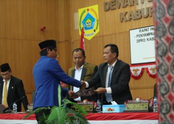 DPRD Pakpak Bharat Gelar Sidang Paripurna Laporan Hasil Reses II Tahun 2025 Oleh Anggota DPRD