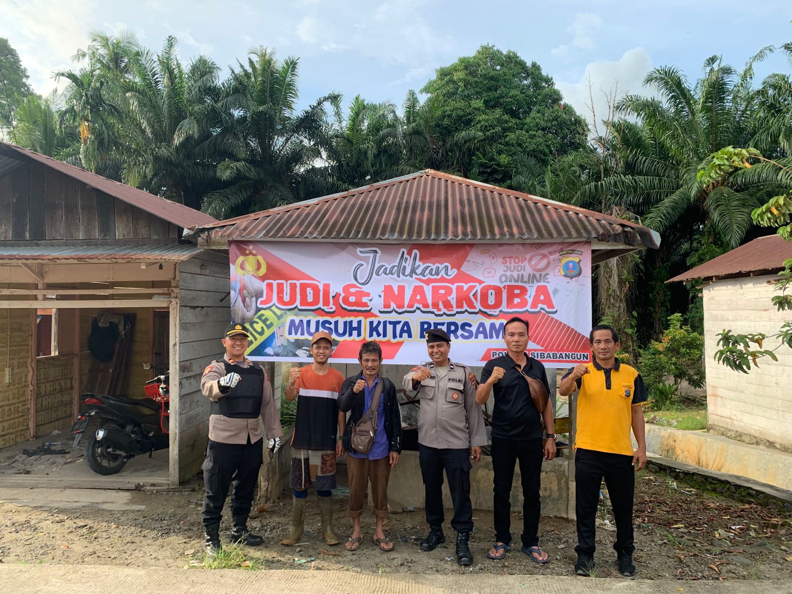Polsek Sibabangun Gencarkan Sosialisasi Berantas Narkotika, Karhutla dan Judi Polsek Sibabangun Gencarkan Sosialisasi Berantas Narkotika, Karhutla dan Judi