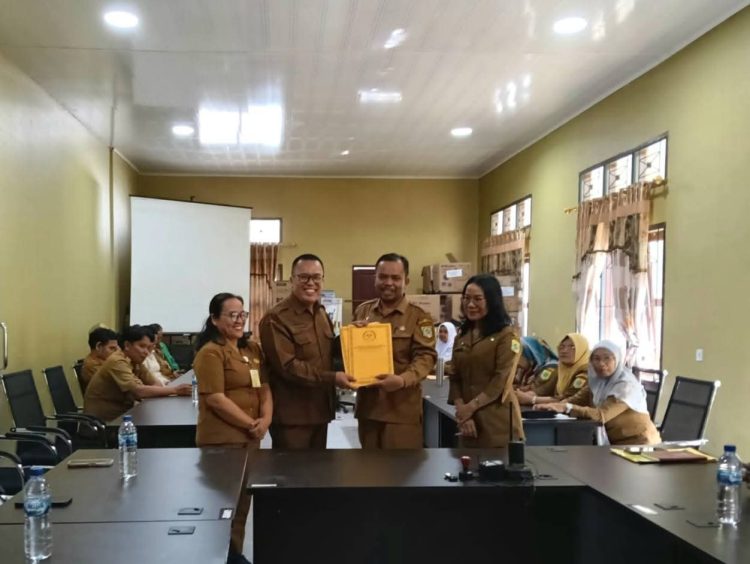 Sertijab Kepala Dinas Koperasi Usaha Mikro Kecil Menengah Perindustrian dan Perdagangan Kabupaten Pakpak Bharat Digelar
