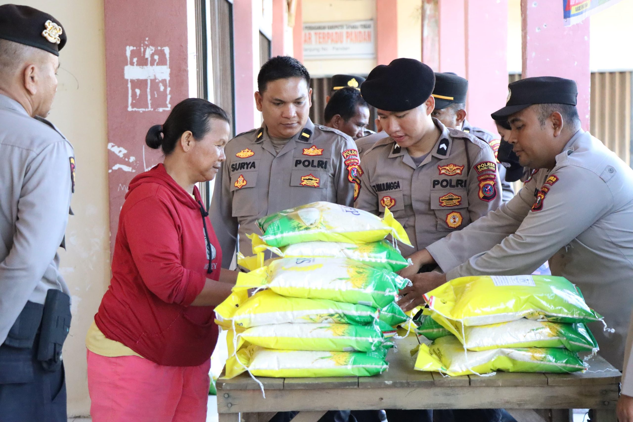 Polres Tapanuli Tengah Gelar Gerakan Pangan Murah, Ratusan Karung Beras Ludes Terjual