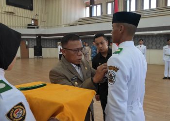 Bupati Tapanuli Tengah Kukuhkan 25 Orang Paskibraka Kabupaten Tapanuli Tengah