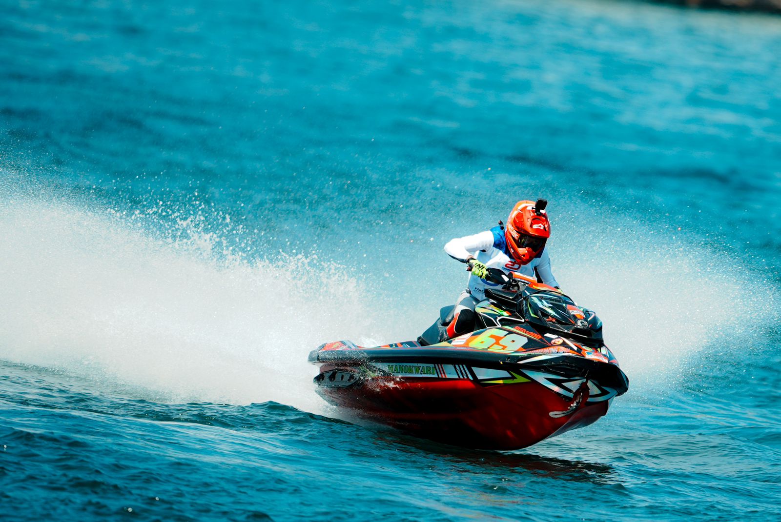 Ukir Sejarah, Pebalap Indonesia Asal Papua Barat Jadi Juara Dunia Termuda Di Ajang Aquabike Ukir Sejarah, Pebalap Indonesia Asal Papua Barat Jadi Juara Dunia Termuda Di Ajang Aquabike