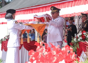 Wesly Inspektur Upacara Peringatan Detik-detik Proklamasi Kemerdekaan RI ke-80 di Lapangan Adam Malik