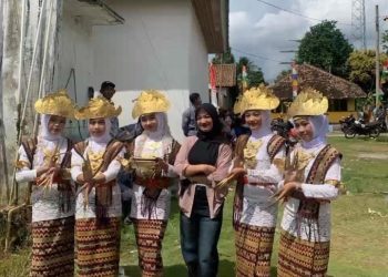  Hari Kemerdekaan RI Ke-80,  Jarot Besama Masyarakat Kampung Negeri Batin Gelar Berbagi Macam Agenda Dan Perlombaan