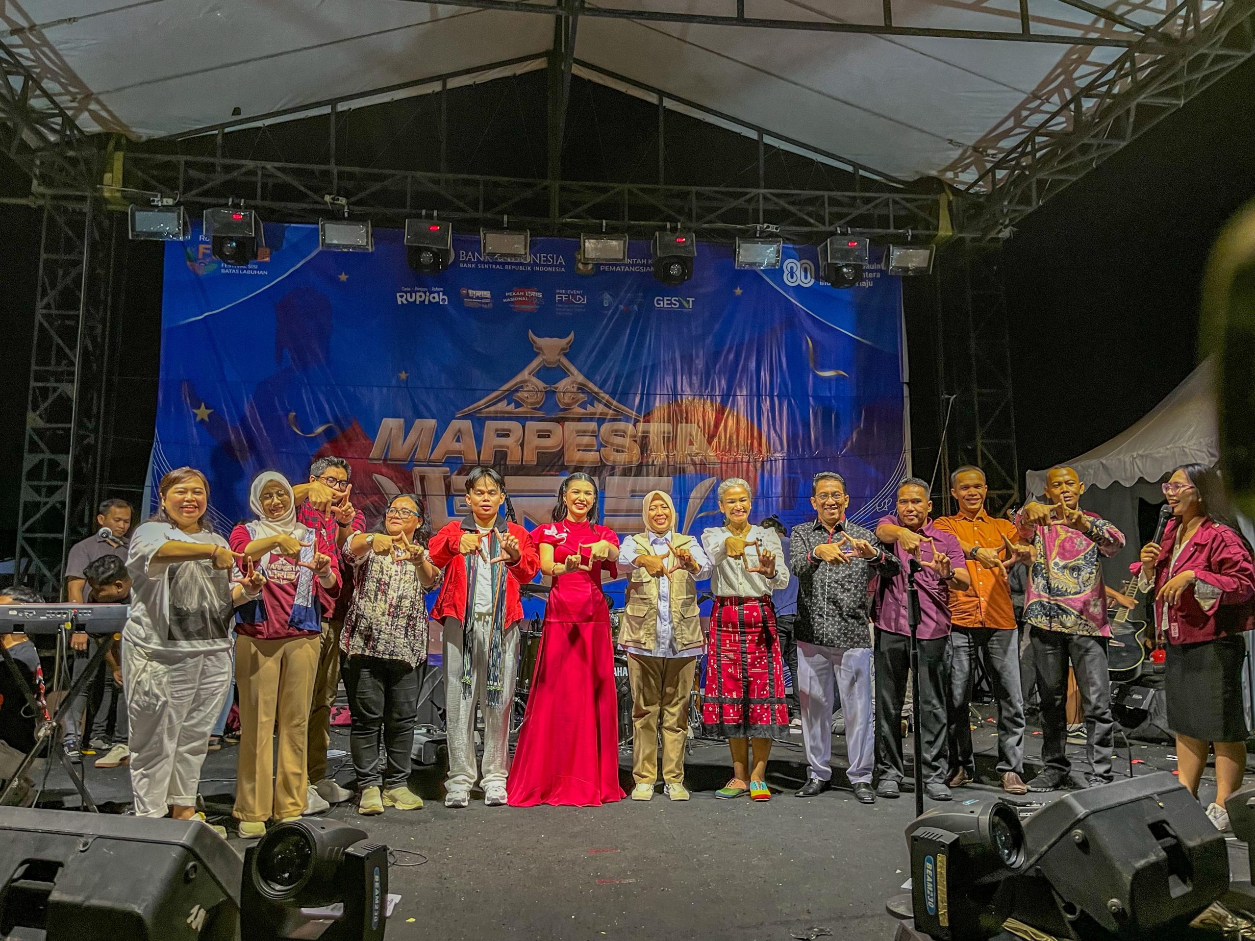 Wali Kota Pematangsiantar Diwakili Wakil Wali Kota Herlina Hadiri acara Penutupan Marpesta QRIS Pekan QRIS Nasional Wali Kota Pematangsiantar Diwakili Wakil Wali Kota Herlina Hadiri acara Penutupan Marpesta QRIS Pekan QRIS Nasional