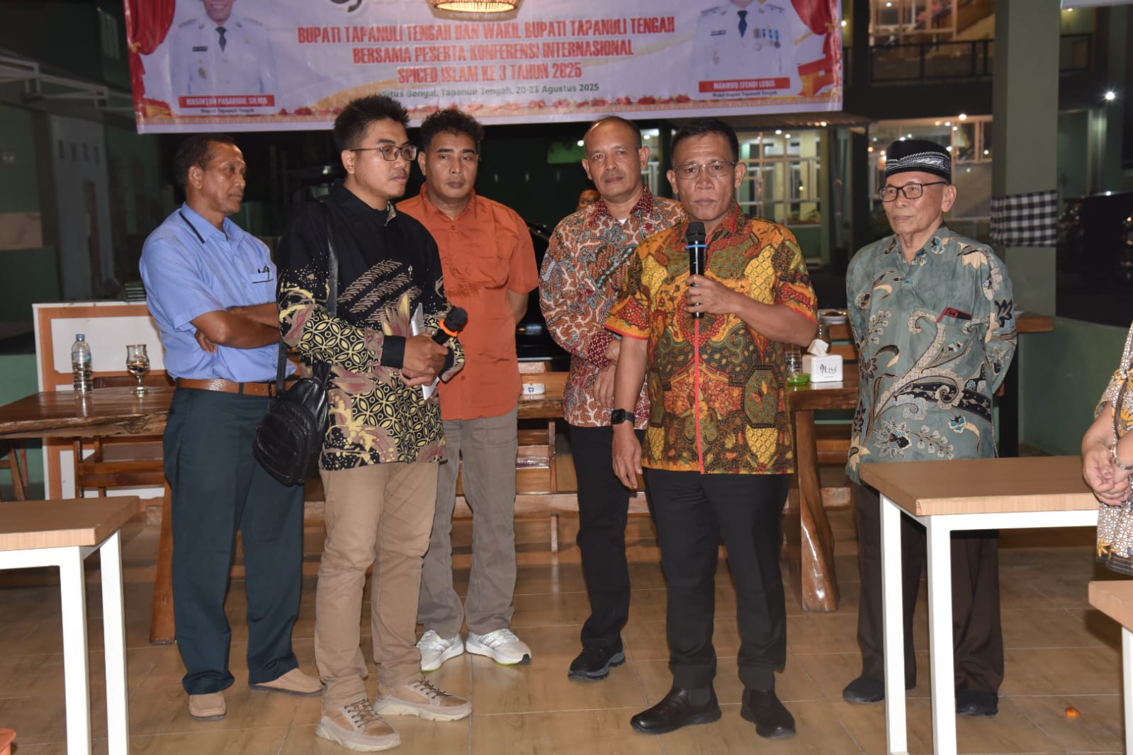 Gala Dinner Konfrensi Internasional Spiced Islam Ke-3, Bupati Tapteng : Dari Tapteng Dunia Mengenal Nusantara
