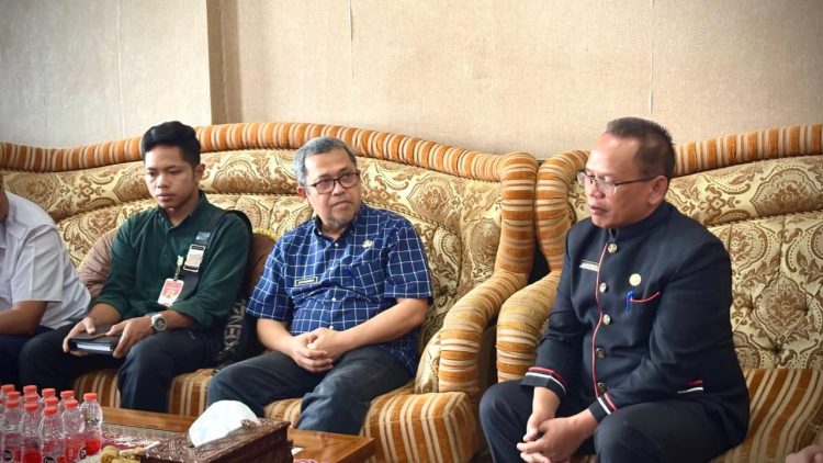 Staf Ahli Gubsu Survey Lokasi Dan Rencana Pembangunan SPPG di Kabupaten Pakpak Bharat
