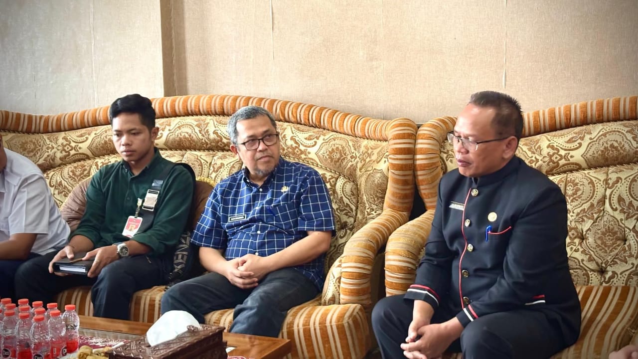 Staf Ahli Gubsu Survey Lokasi Dan Rencana Pembangunan SPPG di Kabupaten Pakpak Bharat