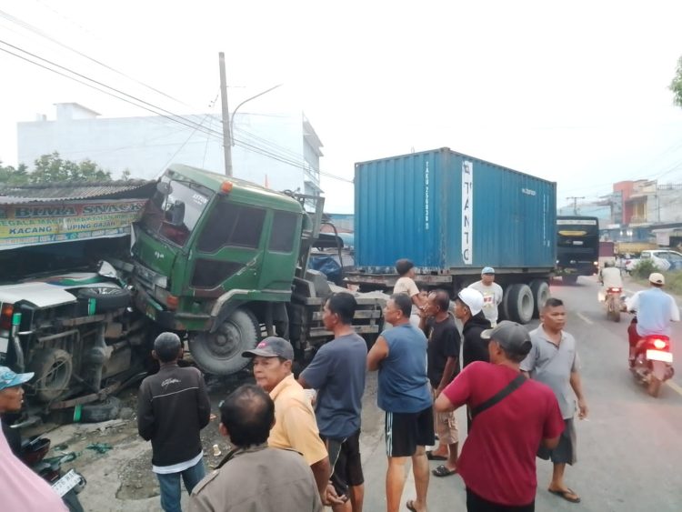 Polres Simalungun Tangani Kecelakaan Beruntun di Sinaksak, 7 Korban Luka