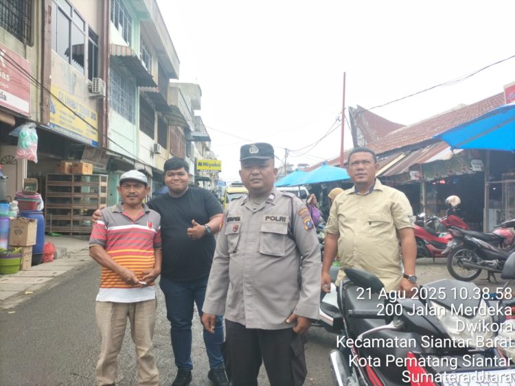 Polsek Siantar Barat Laksanakan Patroli Jalan Kaki di Padat Horas, Cegah 3C dan Premanisme