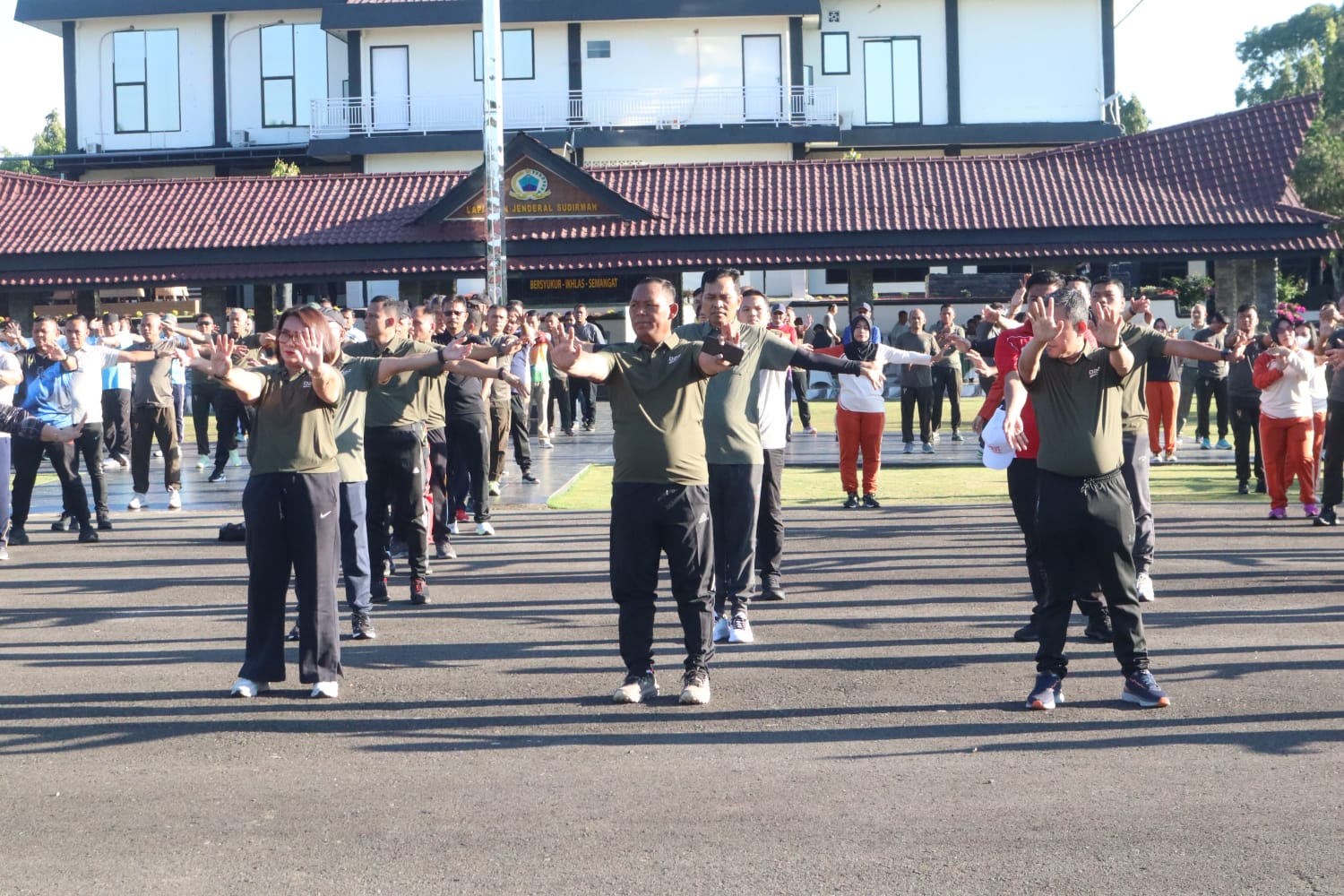 Kapolres Simalungun Perkuat Sinergitas Lintas Sektoral Melalui Olahraga Bersama Forkopimda Se-Wilayah Korem 022/PT