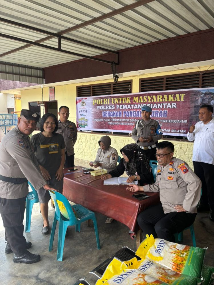 Gerakan Pangan Murah kepada Masyarakat,100 Zak Beras SPHP Ludes Terjual Oleh Polsek Siantar Selatan