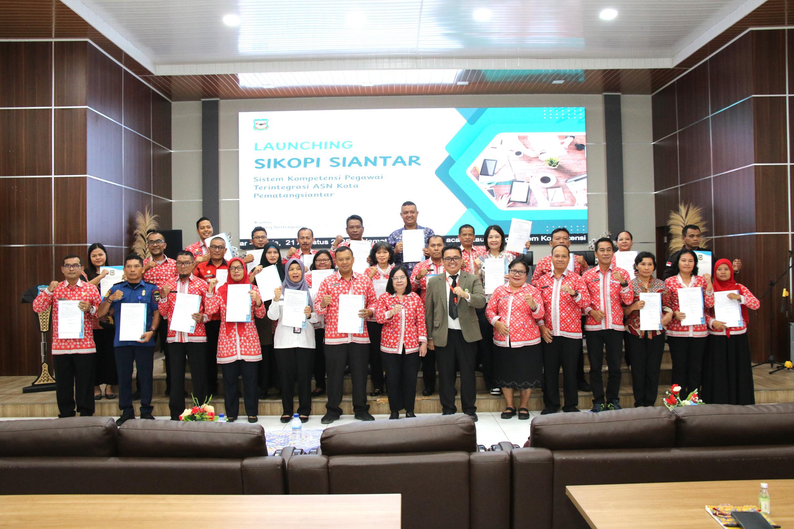 Pemko Pematangsiantar Launching SIKOPI SIANTAR, Wali Kota Wesly Silalahi: "Memastikan Setiap ASN Memiliki Rekam Jejak Kompetensi Yang Jelas, Terukur, Dan Dapat Dipetakan Sesuai Kebutuhan Organisasi" Pemko Pematangsiantar Launching SIKOPI SIANTAR, Wali Kota Wesly Silalahi: "Memastikan Setiap ASN Memiliki Rekam Jejak Kompetensi Yang Jelas, Terukur, Dan Dapat Dipetakan Sesuai Kebutuhan Organisasi"