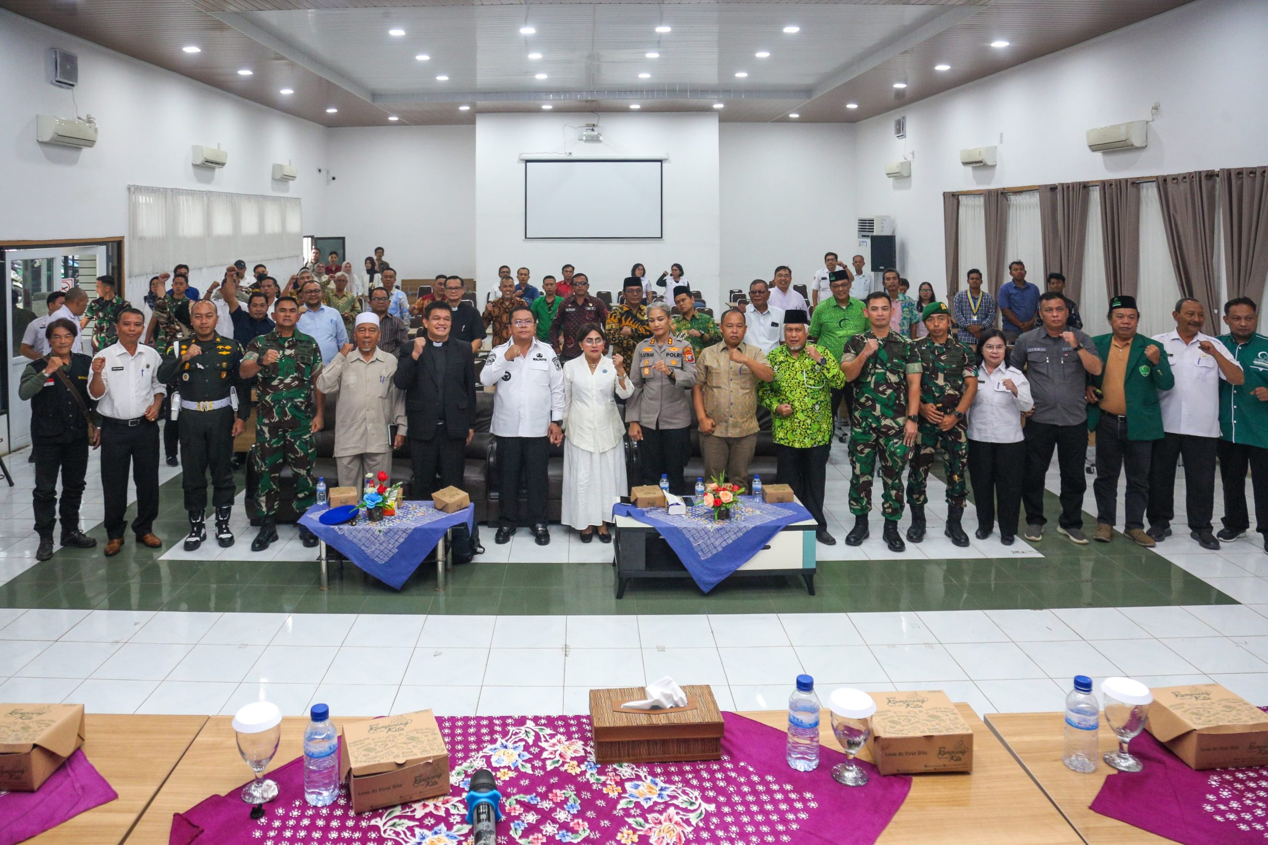 Rakor Bertajuk Dialog Situasi Kondisi dan Dinamika Sosial Kemasyarakatan, Wali Kota Pematangsiantar Wesly Silalahi: "Dalam Perbedaan Kita Ciptakan Kebersamaan, Persatuan Dan Persaudaraan"