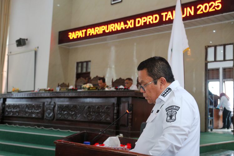 Wali Kota Wesly Silalahi Hadiri Rapat Paripurna dalam Nota Jawaban Wali Kota Pematangsiantar atas Pemandangan Umum Fraksi DPRD 
