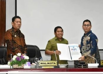 Seluruh Fraksi DPRD Sibolga Setuju 3 Ranperda Menjadi Perda