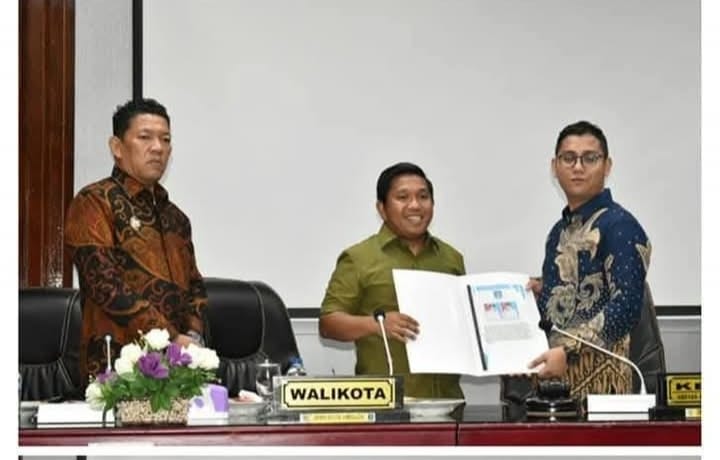 Seluruh Fraksi DPRD Sibolga Setuju 3 Ranperda Menjadi Perda
