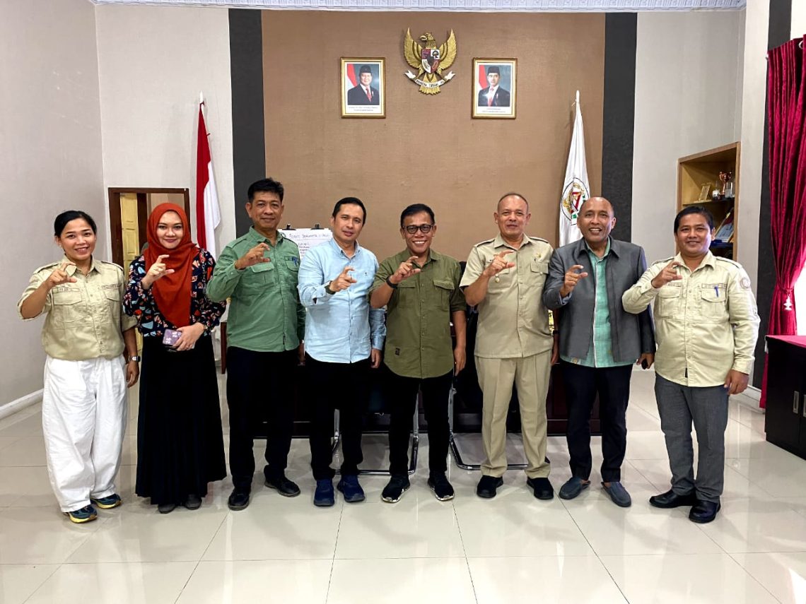 Terima Kunjungan Komisi Informasi Provsu, Bupati Tapteng Dukung Keterbukaan Informasi Publik