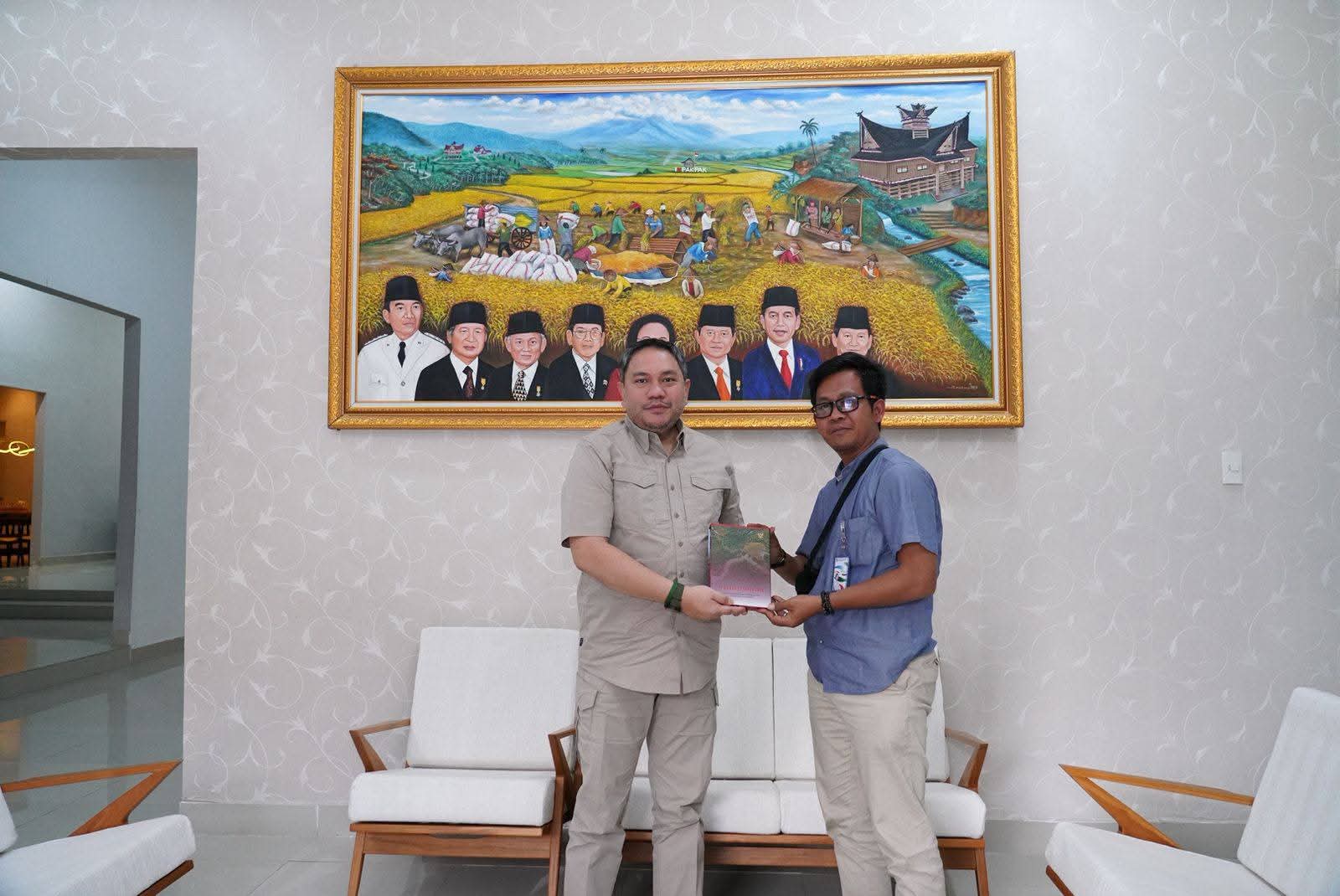 Bupati Franc Bernhard Tumanggor Siap Mewujudkan Kabupaten Pakpak Bharat Yang Bersih Dan Sehat Serta Bebas Sampah