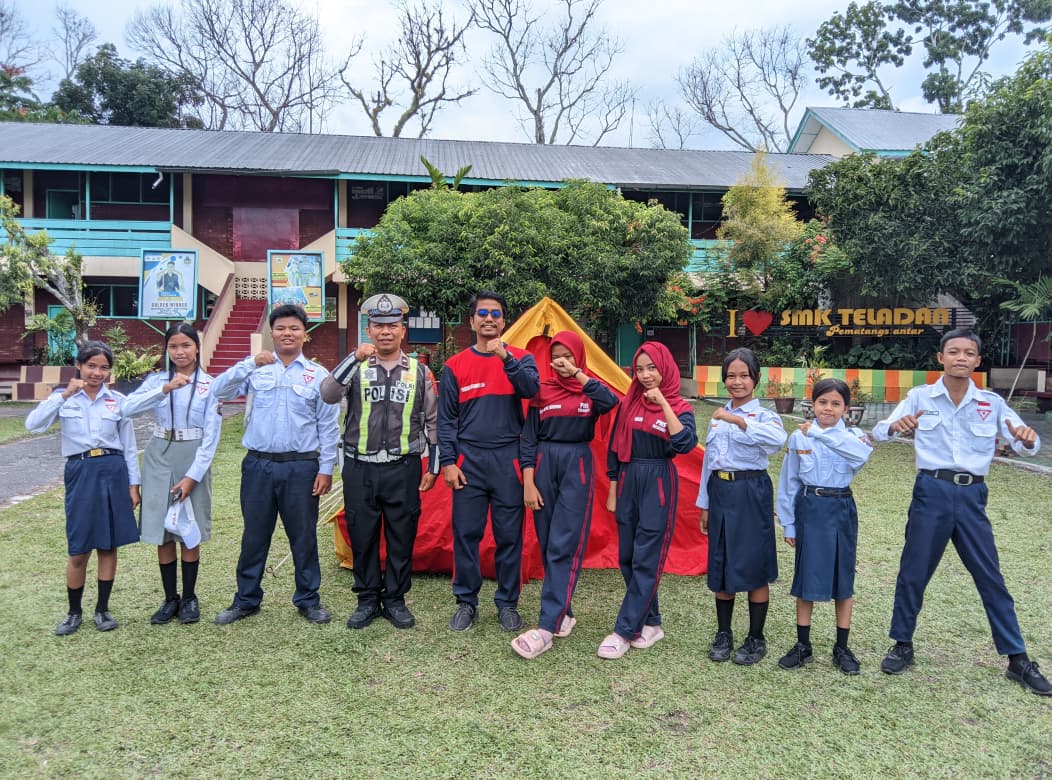 Sat Lantas Polres Pematangsiantar Hadiri Pelantikan PKS YP Teladan, Jadilah Pelopor Keselamatan Berlalu Lintas
