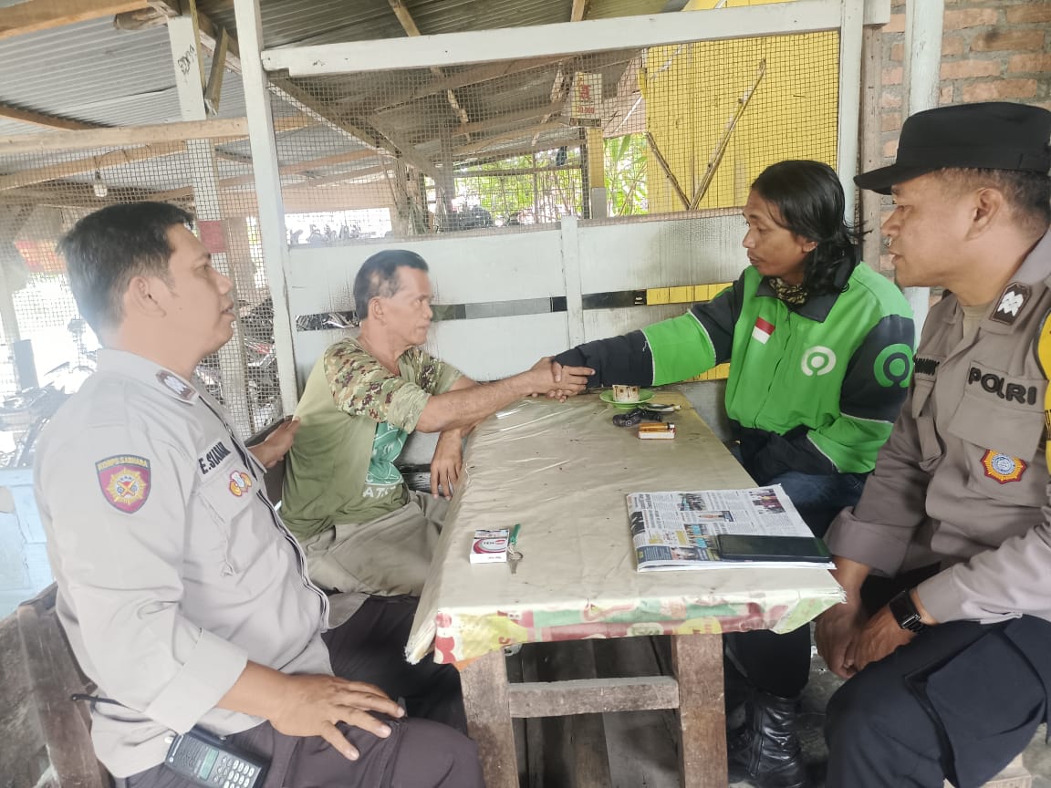 Polsek Siantar Utara Cek TKP dan Mediasi Dugaan Penganiayaan Polsek Siantar Utara Cek TKP dan Mediasi Dugaan Penganiayaan