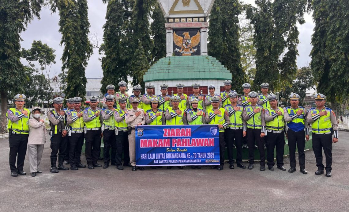Hari Lalu Lintas Bhayangkara ke-70, Sat Lantas Polres Pematangsiantar Ziarah ke TMP Nagur