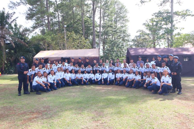Brimob Batalyon C Pelopor Polda Sumut Jadi Pembina SMA Plus Taruna Bangsa, Tanamkan Disiplin, Mental, dan Karakter Unggul
