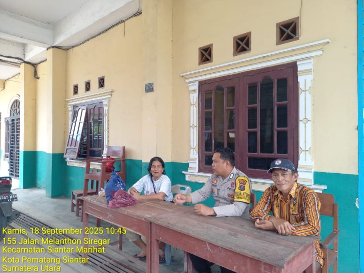 Polsek Siantar Marihat Sampaikan Sosialisasikan Call Center 110 kepada Masyarakat Parhorasan Nauli