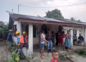 Polsek Siantar Marihat Cek TKP Kebakaran Satu Unit Rumah Warga di Jalan Rimbun 