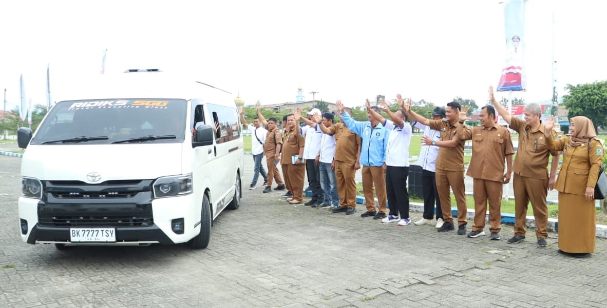 Pemkab Simalungun Lepas Tim Bola Voli Putra-Putri ke Kejuaraan Provinsi Sumatera Utara 2025: Optimisme dan Semangat Juara Membara Pemkab Simalungun Lepas Tim Bola Voli Putra-Putri ke Kejuaraan Provinsi Sumatera Utara 2025: Optimisme dan Semangat Juara Membara